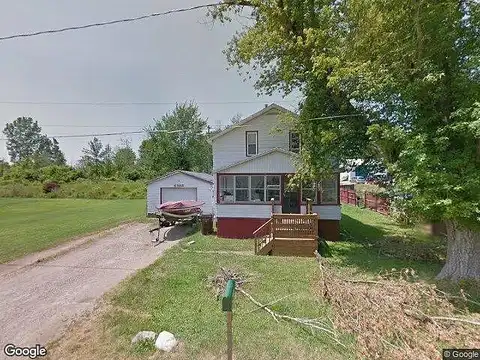 12Th Street, Moline, MI 49335
