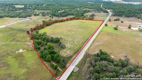 326 Fm 1681, Stockdale, TX 78160