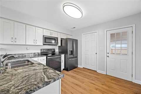 Price, HAMPTON, VA 23663