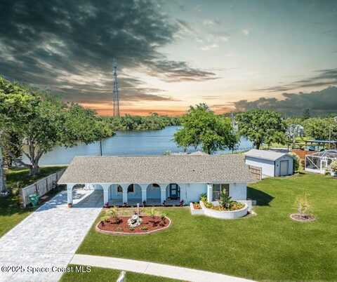 902 Canal Circle, Sebastian, FL 32958