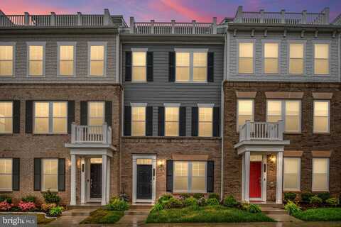 Greenbriar Hall, DUMFRIES, VA 22026