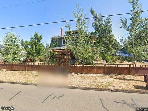 Shirley, MOLALLA, OR 97038