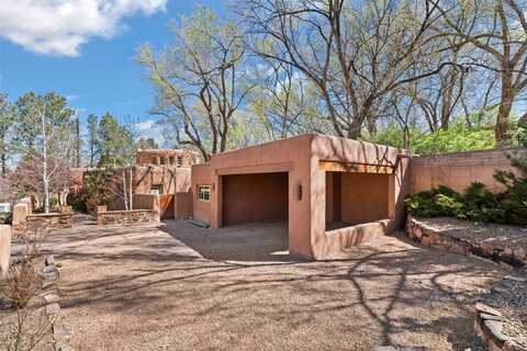 830 El Caminito, Santa Fe, NM 87505