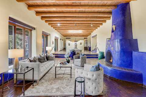 29 La Barbaria Road, Santa Fe, NM 87505