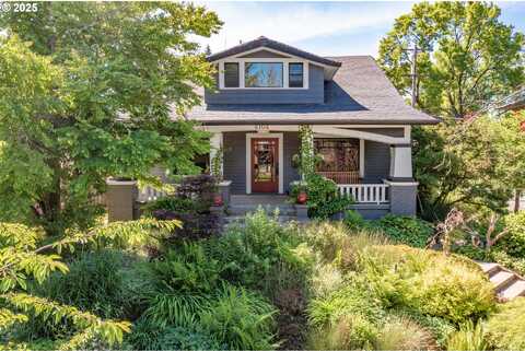 Pine, PORTLAND, OR 97214