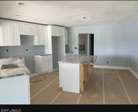 Kelly Sands, FORT MYERS, FL 33908