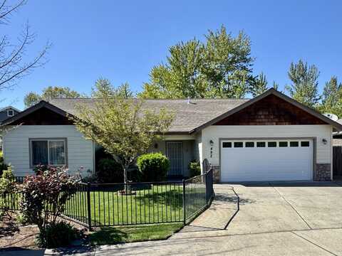 492 SW Wagner Meadows Drive, Grants Pass, OR 97526