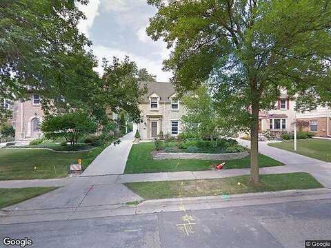 88Th, MILWAUKEE, WI 53226