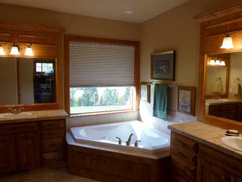 20Th, VERADALE, WA 99037