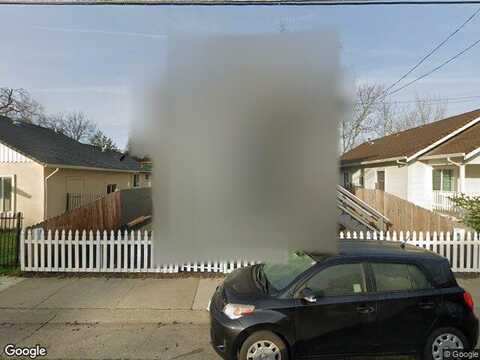 40Th, SACRAMENTO, CA 95817