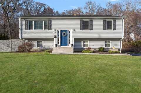 75 Woodcrest Road, Warwick, RI 02889