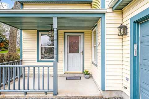 27 Captains Drive, Westerly, RI 02891