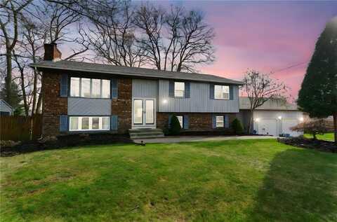 22 Freedom Court, Johnston, RI 02919