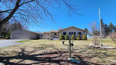 8144 Cairn Highway, Elk Rapids, MI 49629