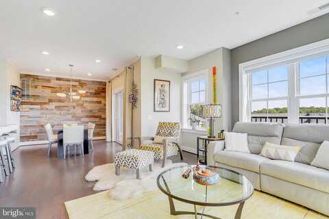 Bleeker, FAIRFAX, VA 22031