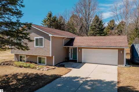 4277 Weatherby Lane, Traverse City, MI 49685