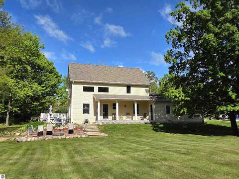 734 N Rolland Road, Isabella, MI 48893