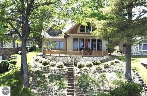 5978 Westshore Drive, Oscoda, MI 48750
