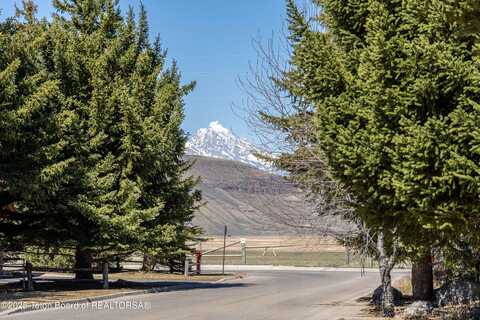 40 NELSON Drive, Jackson, WY 83001