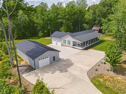 8958 Lasater Road, Clemmons, NC 27012