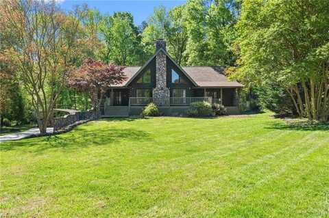 2404 Hunters Ridge Drive, Pleasant Garden, NC 27313