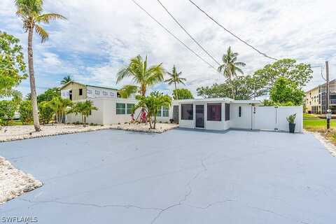 Dolphin, BONITA SPRINGS, FL 34134