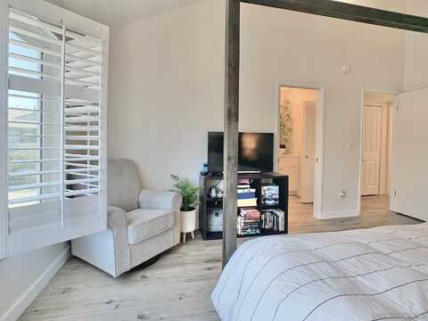 Valley, ESCONDIDO, CA 92027