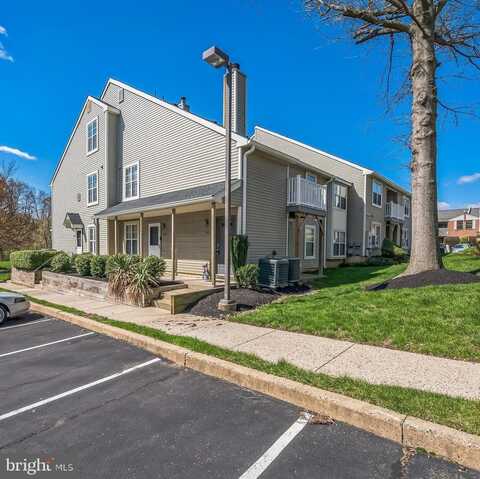 704 E PARKER STREET, LANGHORNE, PA 19047