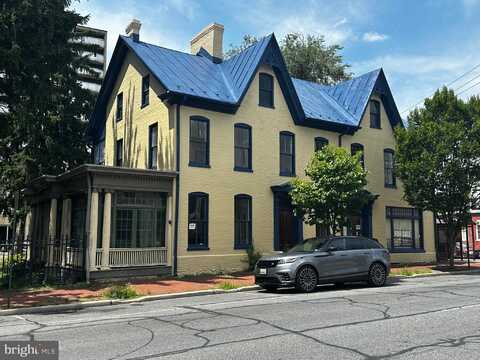 205-207 S POTOMAC STREET, HAGERSTOWN, MD 21740