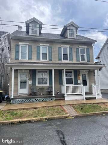 117-119 N ROBESON STREET, ROBESONIA, PA 19551