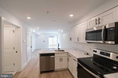 36 N 40TH STREET, PHILADELPHIA, PA 19104