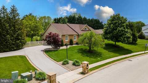 1222 BRIAN LANE, HANOVER, PA 17331