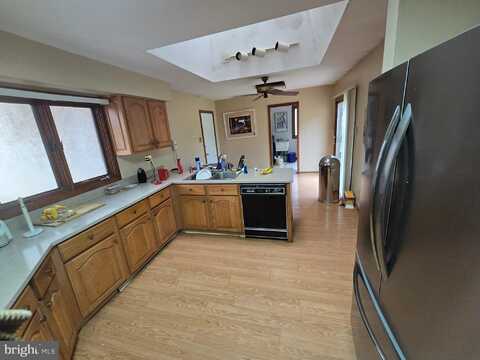 1472 WASHINGTON LANE, WEST CHESTER, PA 19382