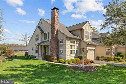 108 HAWK VALLEY LANE, DENVER, PA 17517