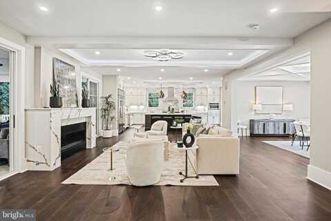 9615 LOCUST HILL DRIVE, GREAT FALLS, VA 22066