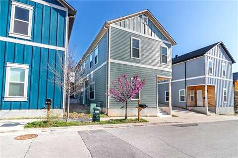 146 E South ST, Fayetteville, AR 72701