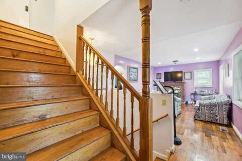 5011 54TH PLACE, HYATTSVILLE, MD 20781