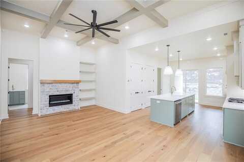 4710 Fieldcrest TER, Rogers, AR 72758