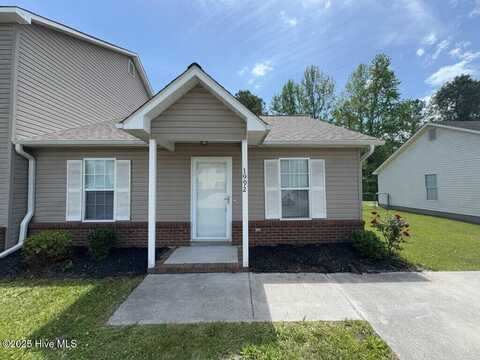 1992 W Brandymill Lane, Jacksonville, NC 28546