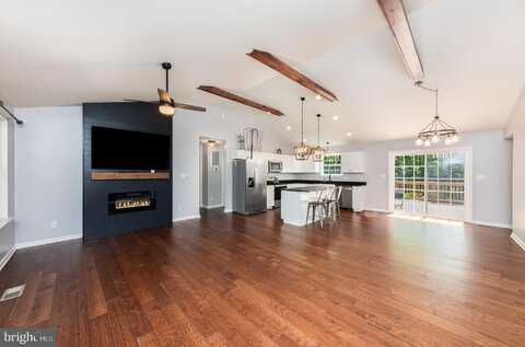 7464 CEDAR FORK ROAD, RUTHER GLEN, VA 22546