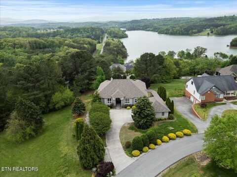 130 Pointe Summit Drive, Greenback, TN 37742