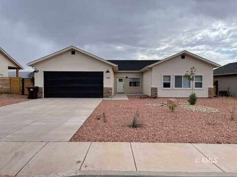 1555 W Creekside Dr, Kanab, UT 84741