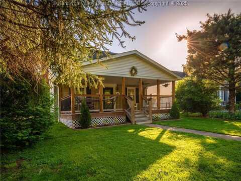 4210 Washington Avenue SE, Charleston, WV 25304