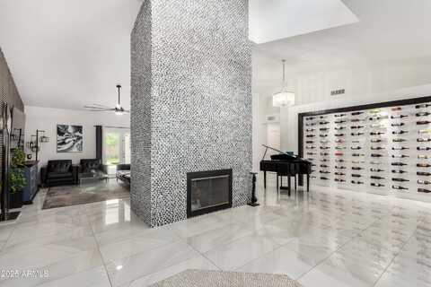 102 S HONEYSUCKLE Lane, Gilbert, AZ 85296