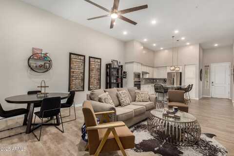 15550 S 5TH Avenue, Phoenix, AZ 85045