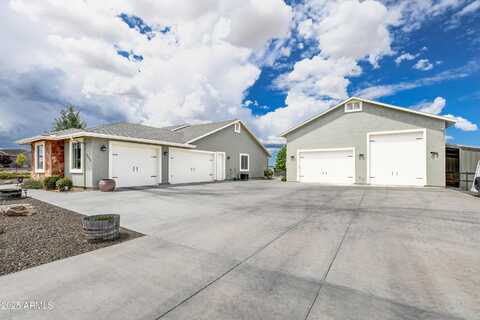 8090 N Rose Grace Lane, Prescott Valley, AZ 86315