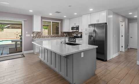 1744 E HUBER Street, Mesa, AZ 85203