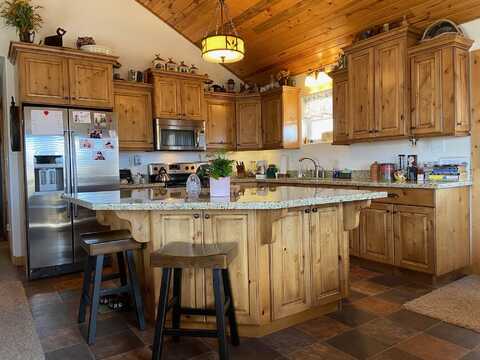 865 S Black Canyon RD, Antimony, UT 84712
