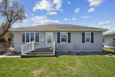 421 Upland Drive, Waterloo, IA 50701
