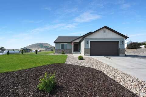 8050 W 1900 N, Petersboro, UT 84325